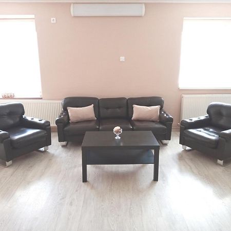 Stardust Apartman Pecs Luaran gambar