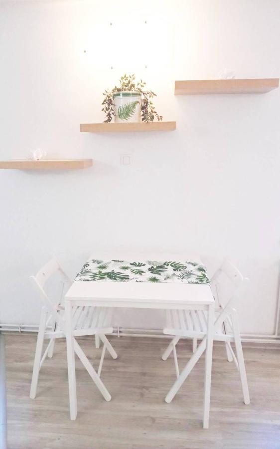 Stardust Apartman Pecs Luaran gambar