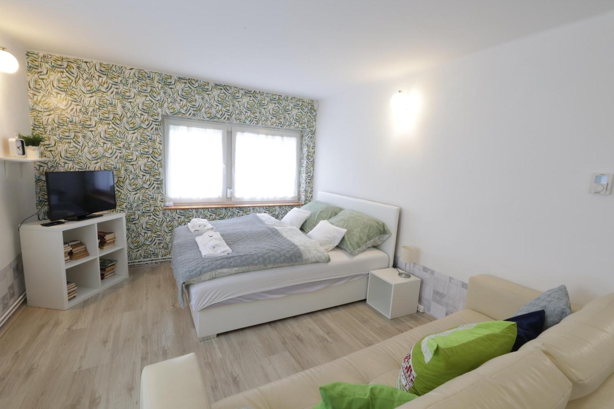 Stardust Apartman Pecs Luaran gambar