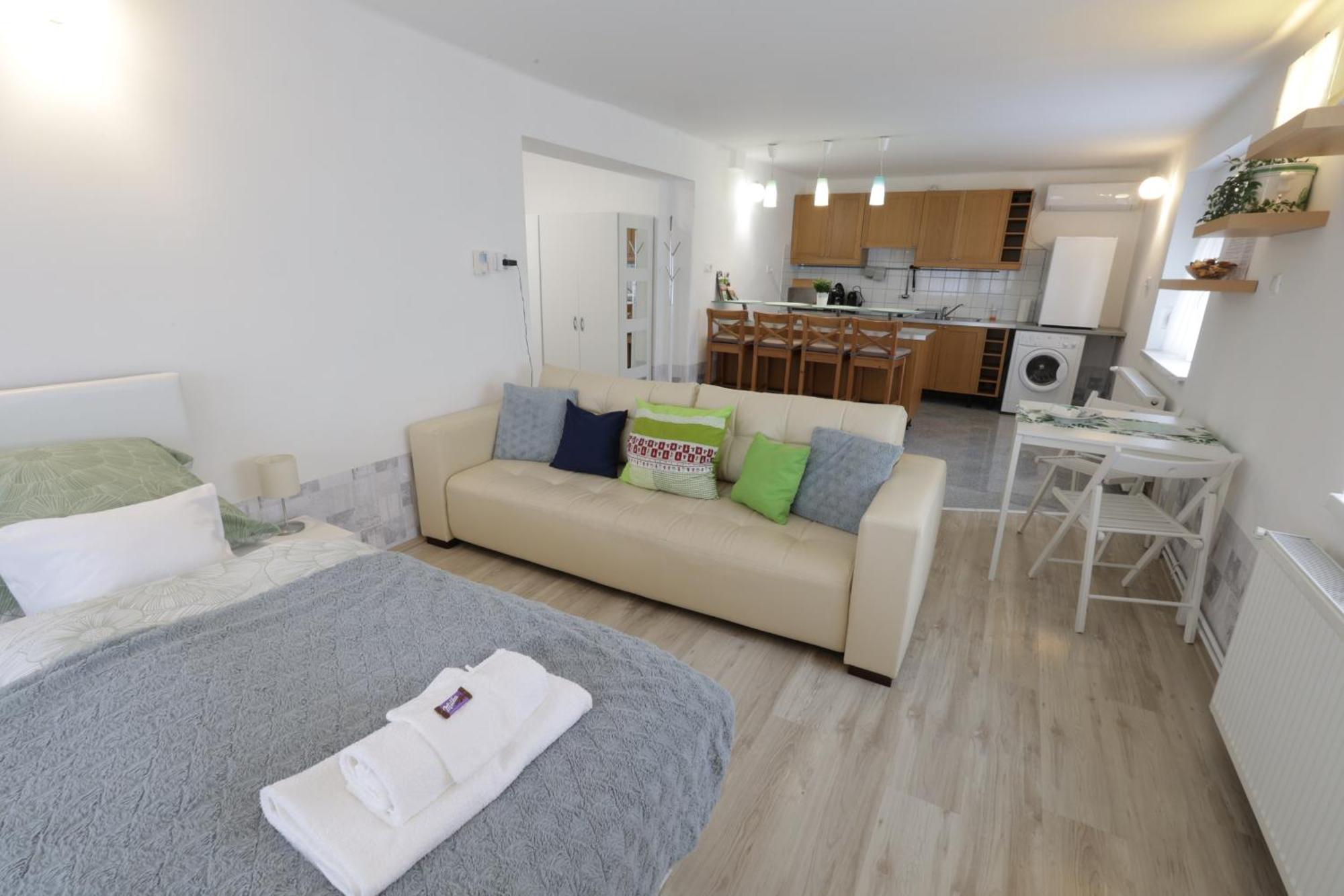 Stardust Apartman Pecs Luaran gambar