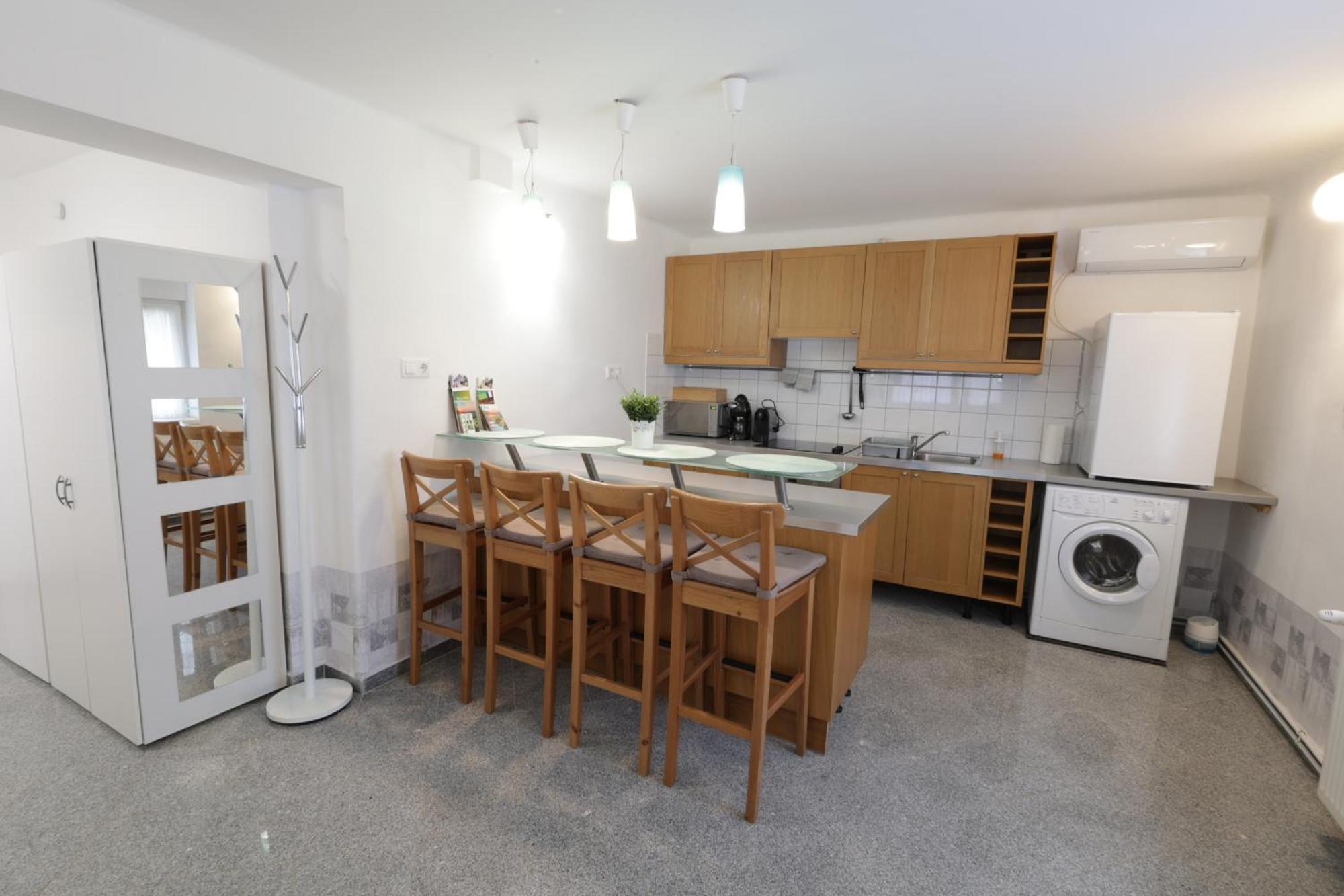 Stardust Apartman Pecs Luaran gambar
