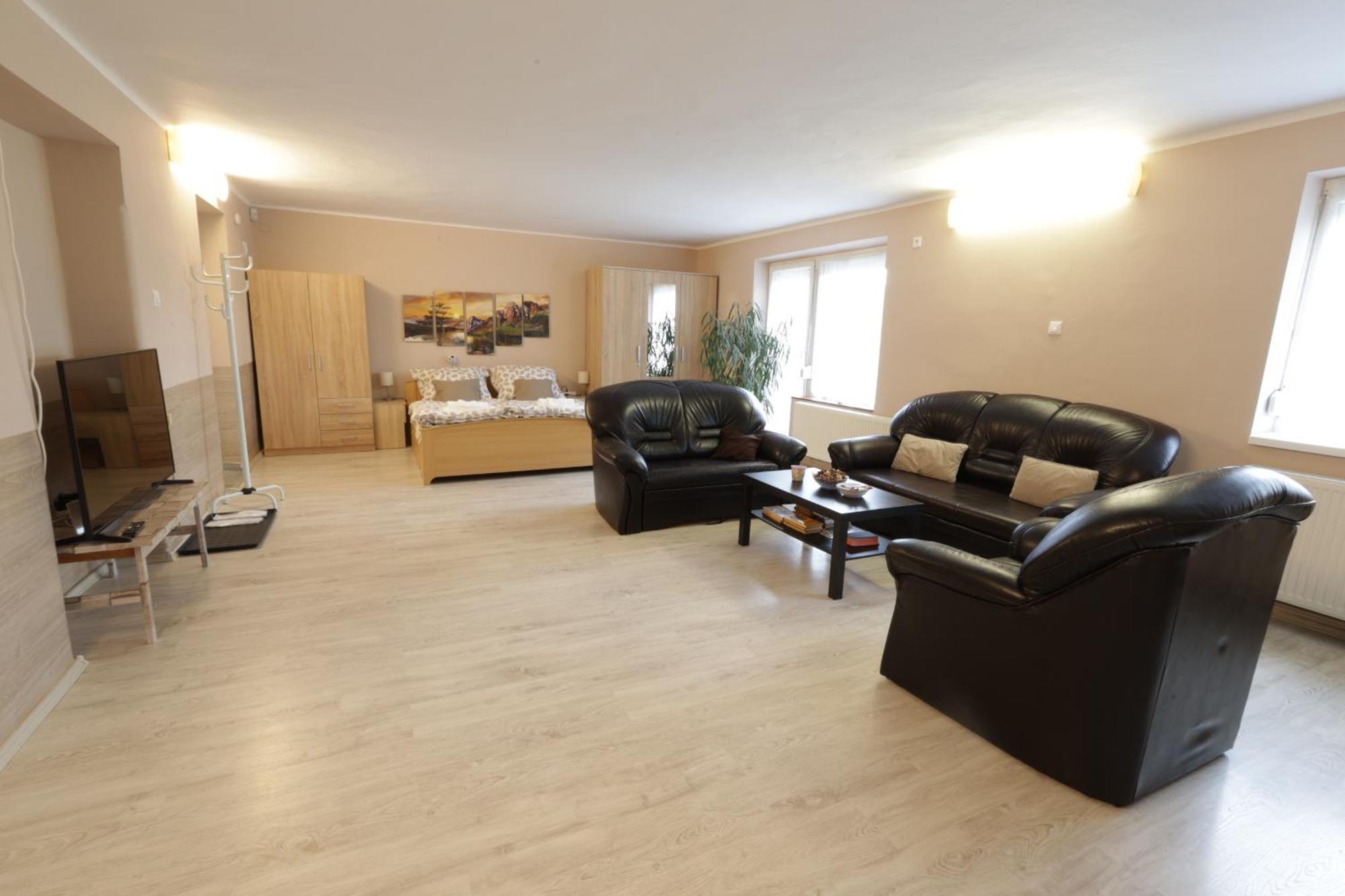 Stardust Apartman Pecs Luaran gambar